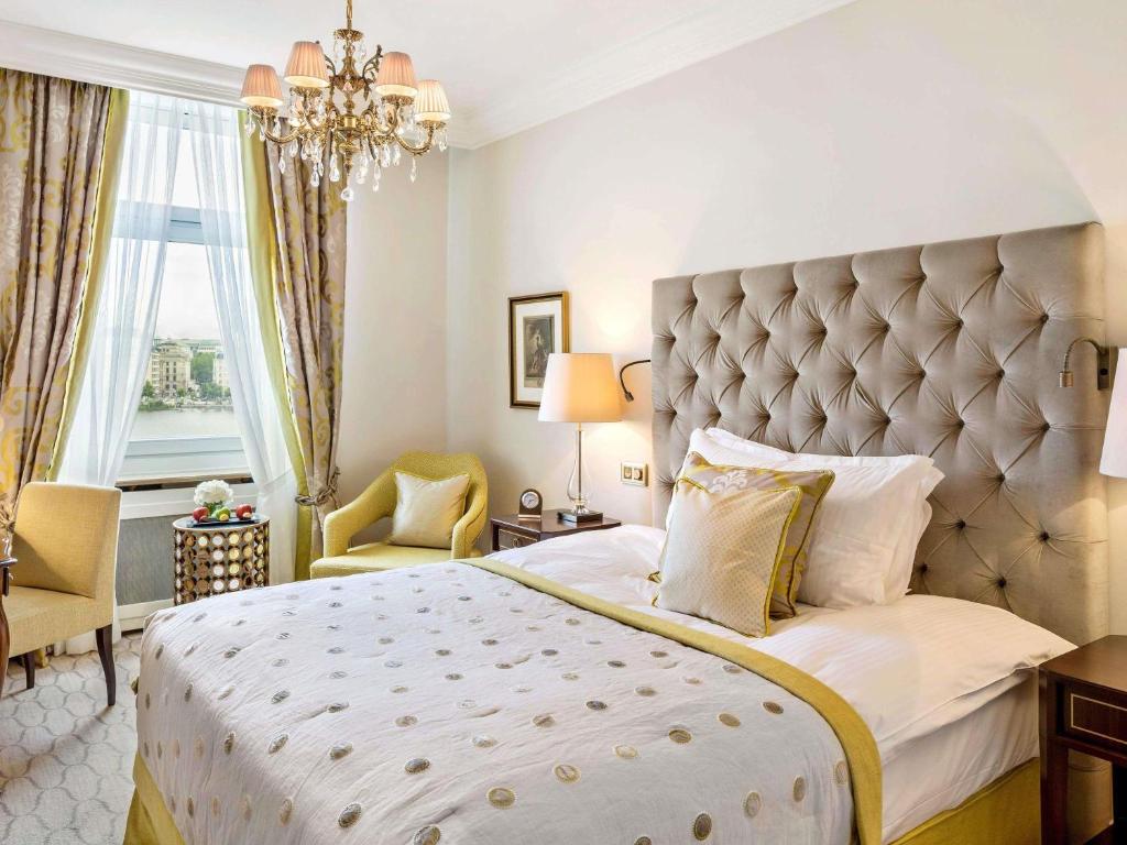 Fairmont Hotel Vier Jahreszeiten