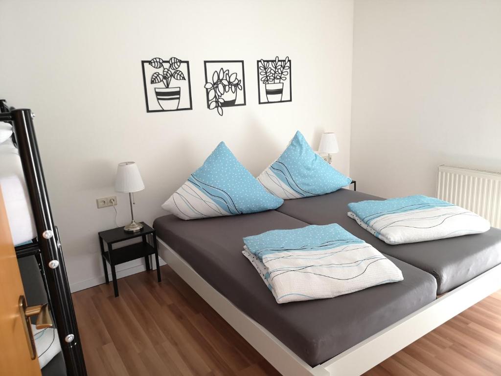 Familienfreundliche Ferienwohnung mit WohlfÃ¼hlbalkon und kostenlosem Parkplatz nahe Messe und Bodensee