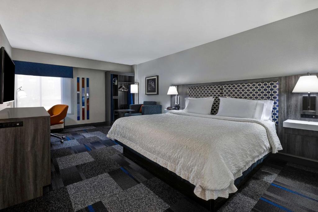 Hampton Inn San Antonio-Downtown (River Walk Area)