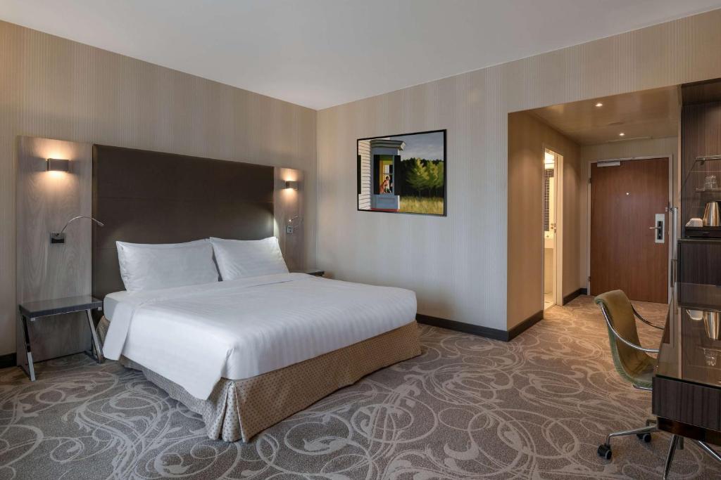 Hilton Geneva Hotel & Conference Centre