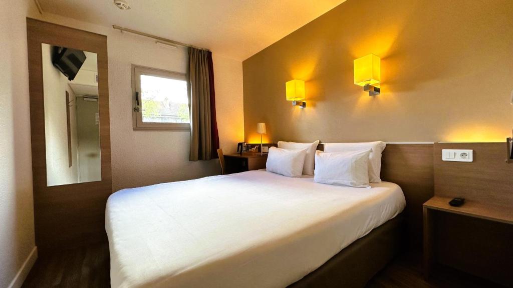 Hotel Kyriad Le Bourget
