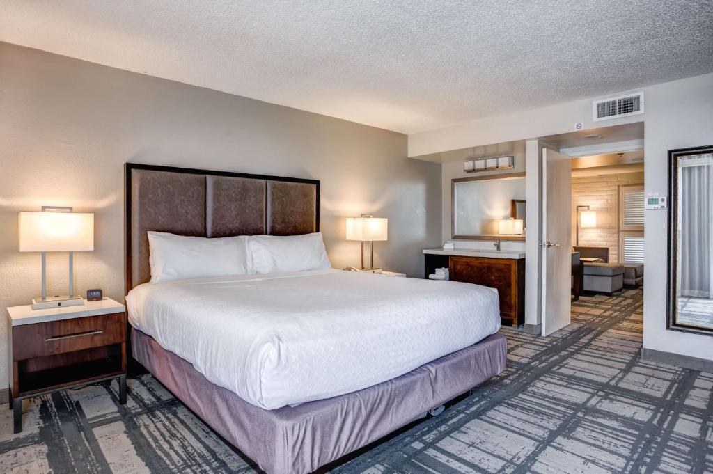 Embassy Suites by Hilton Orlando International Drive Convention Center