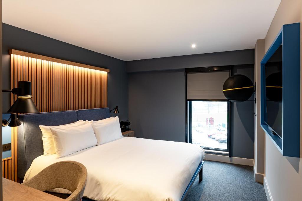 village hotel solihull