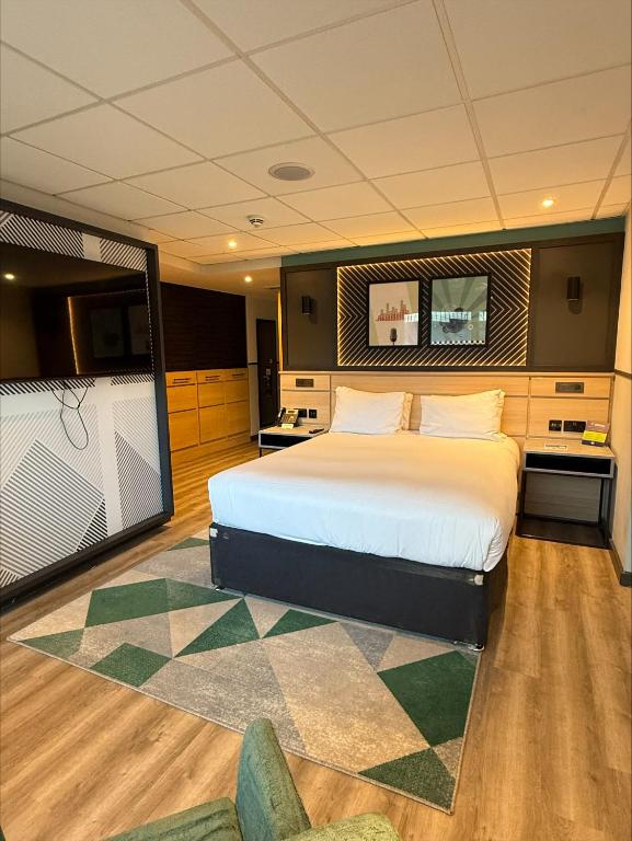 Doubletree by Hilton CBS Arena