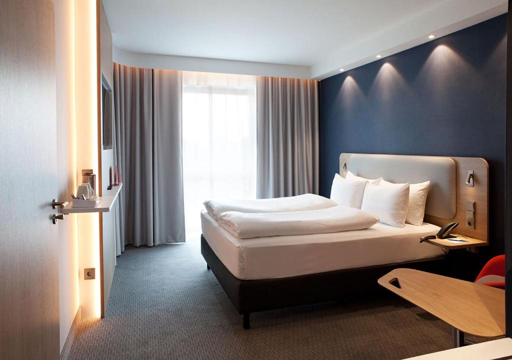 Holiday Inn Express Dusseldorf Airport