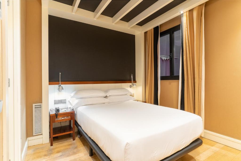 U232 Hotel