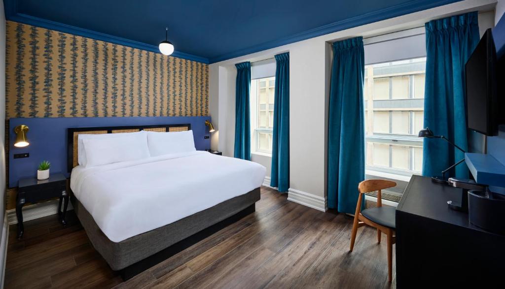 Hotel Victoria Toronto
