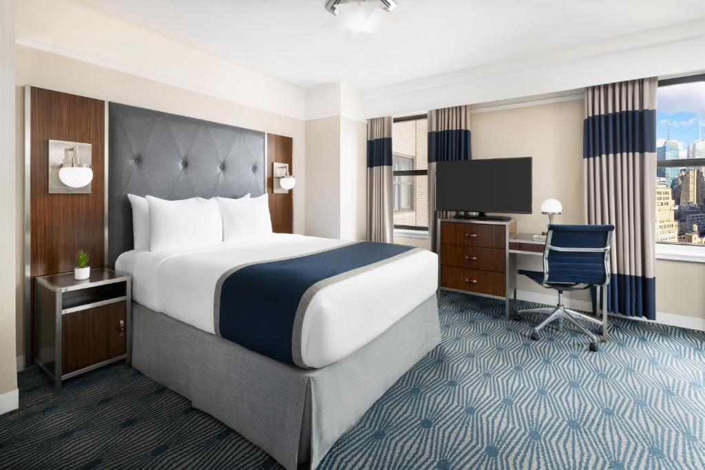 The New Yorker Hotel by Lotte Hotels