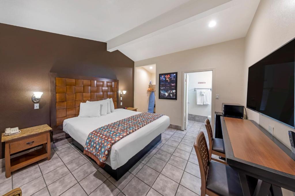 Anaheim Discovery Inn & Suites At The Park