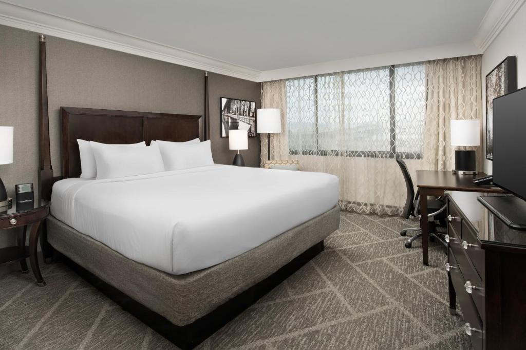 Crowne Plaza Portland Downtown Convention Center