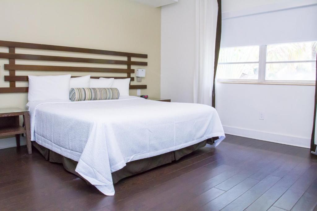 Dorchester Miami Beach Hotel & Suites