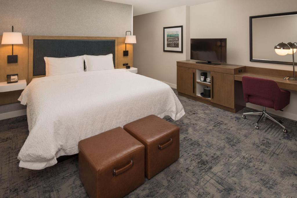 Hampton Inn & Suites Portland/Pearl District