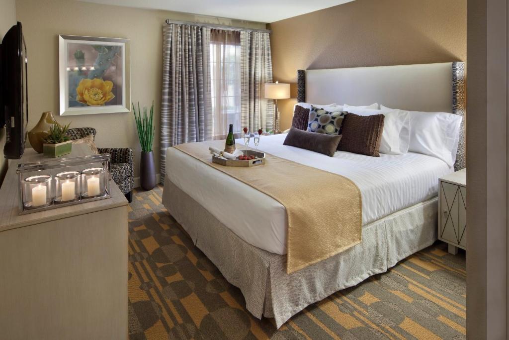Holiday Inn Club Vacations at Desert Club Resort